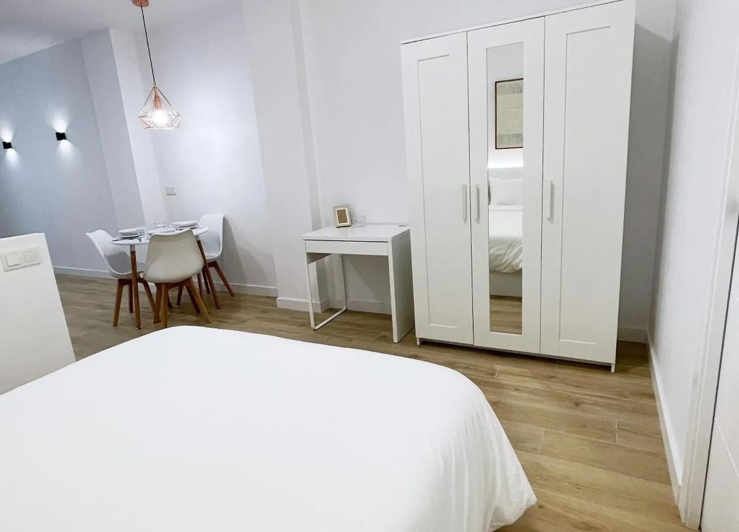Loft Apartamento Carlos III L1B Córdoba 0*,